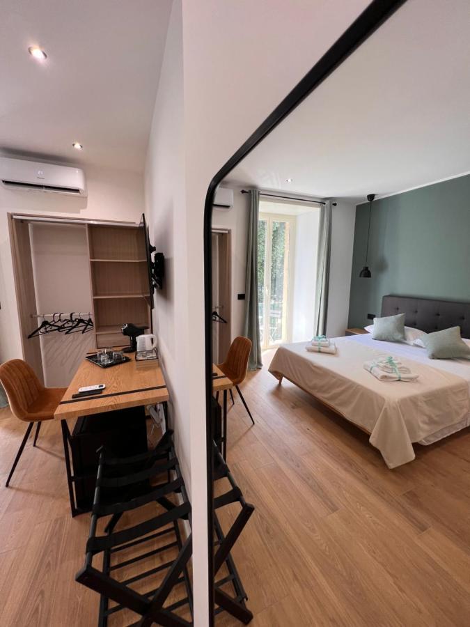 Hotel Relais Cavour Napoli Zewnętrze zdjęcie
